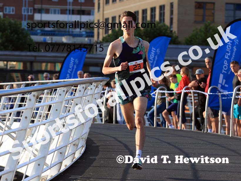 The 2024 Quayside 5k Road Race, Newcastle/Gateshead.  Photo: David T. Hewitson/Sports for All Pics